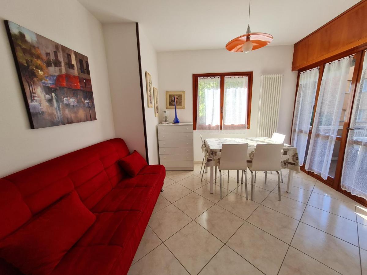 Easy Apartments Peschiera Peschiera del Garda Bagian luar foto