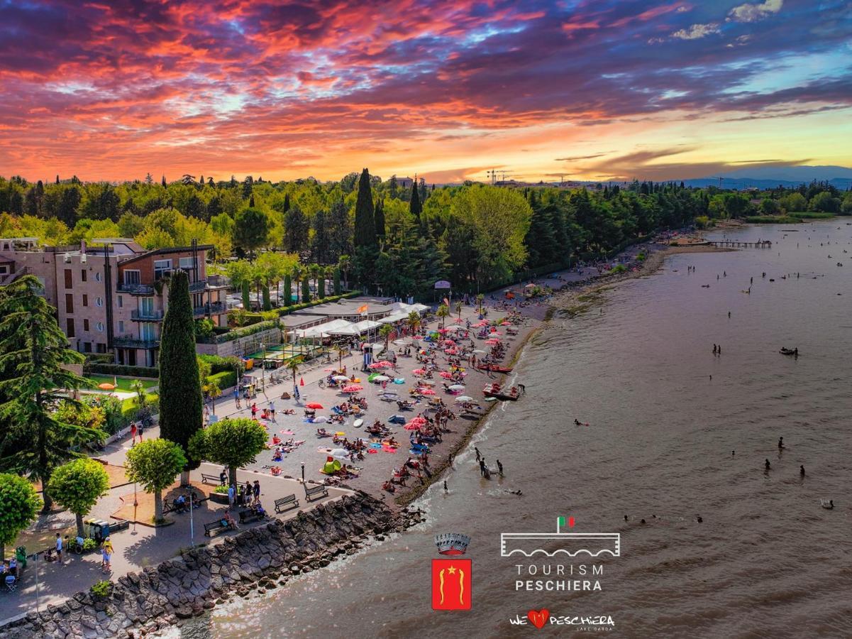 Easy Apartments Peschiera Peschiera del Garda Bagian luar foto