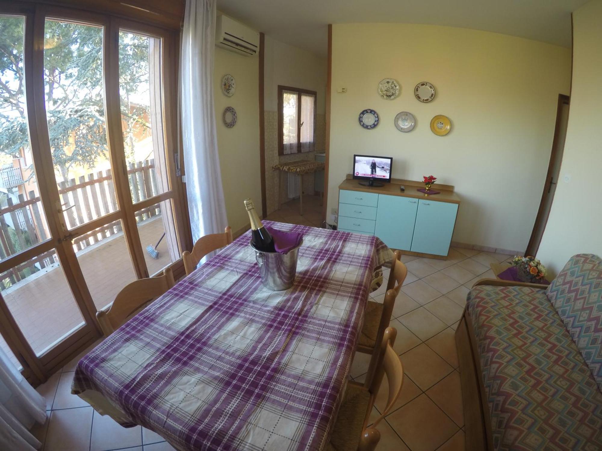 Easy Apartments Peschiera Peschiera del Garda Bagian luar foto