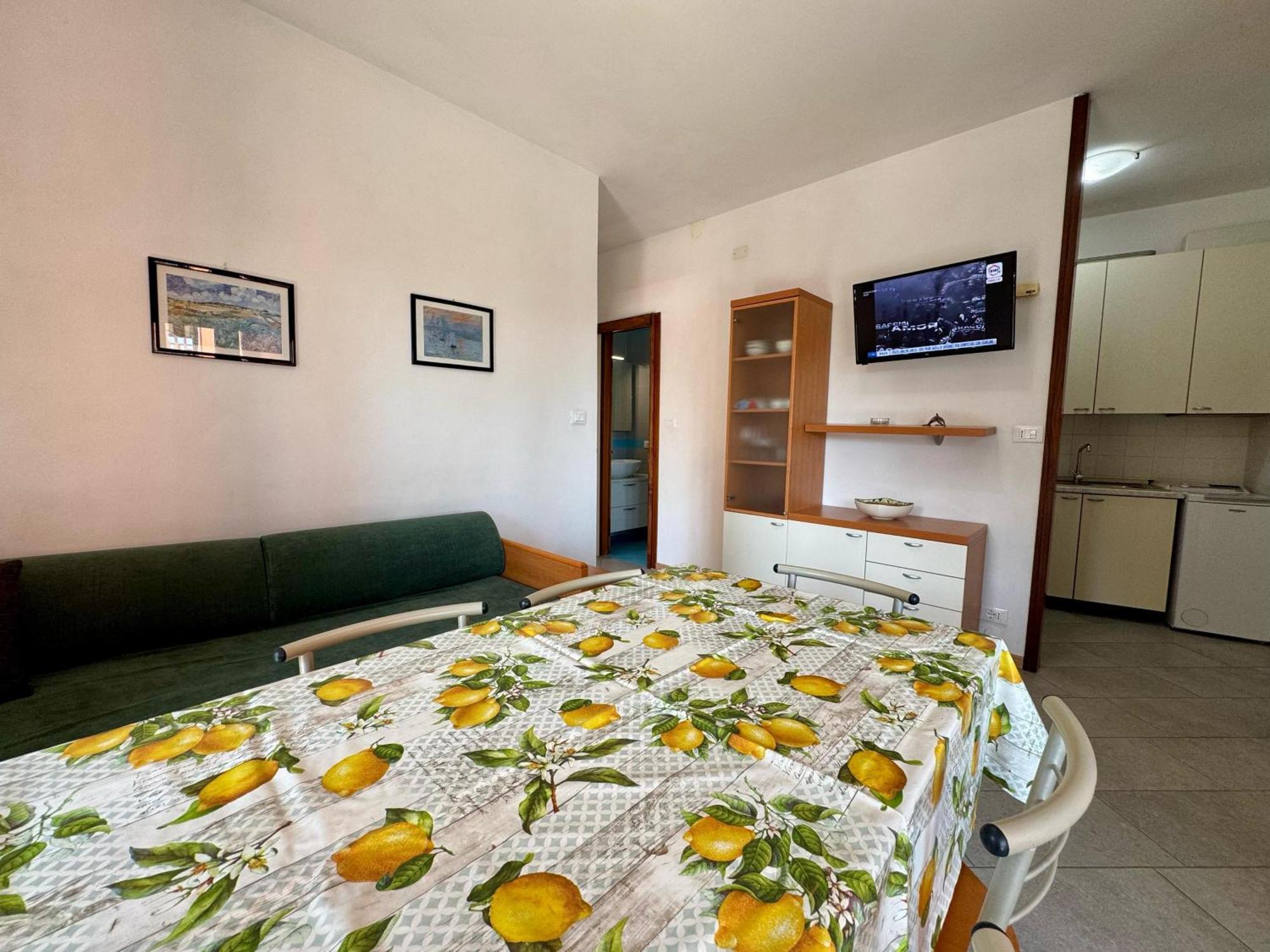 Easy Apartments Peschiera Peschiera del Garda Bagian luar foto