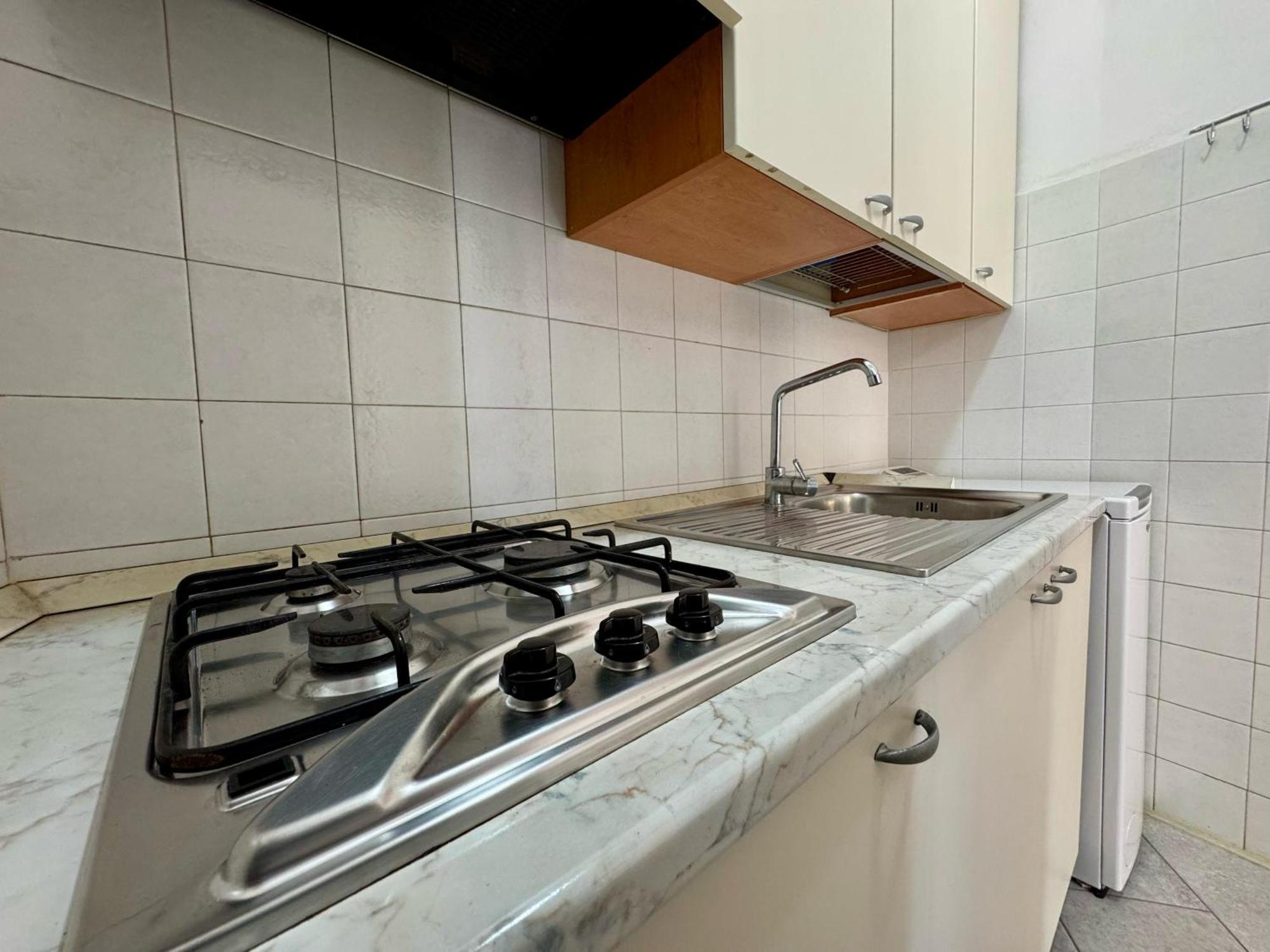 Easy Apartments Peschiera Peschiera del Garda Bagian luar foto