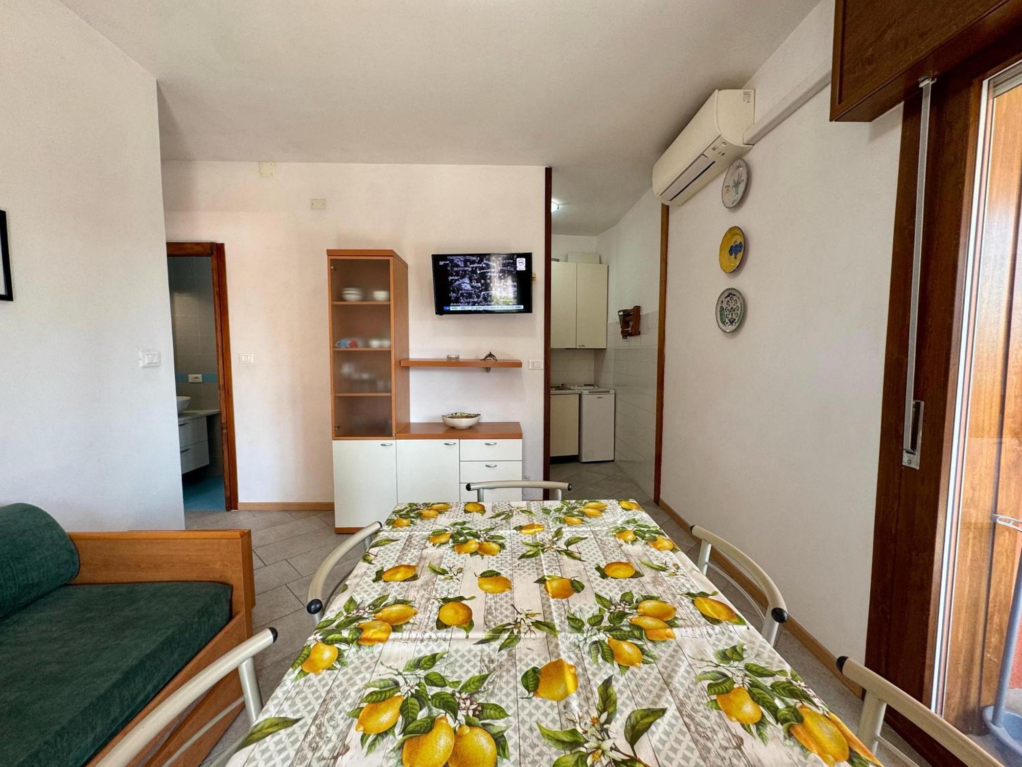 Easy Apartments Peschiera Peschiera del Garda Bagian luar foto