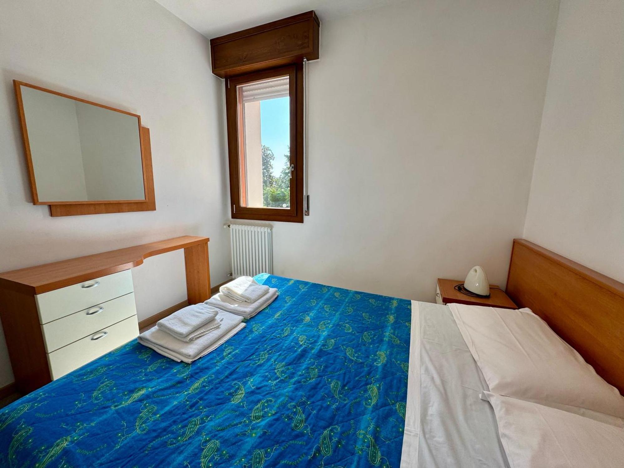 Easy Apartments Peschiera Peschiera del Garda Bagian luar foto
