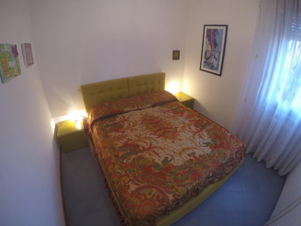 Easy Apartments Peschiera Peschiera del Garda Bagian luar foto